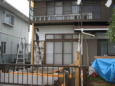 和室を二間にしミニキッチンとトイレをつけました